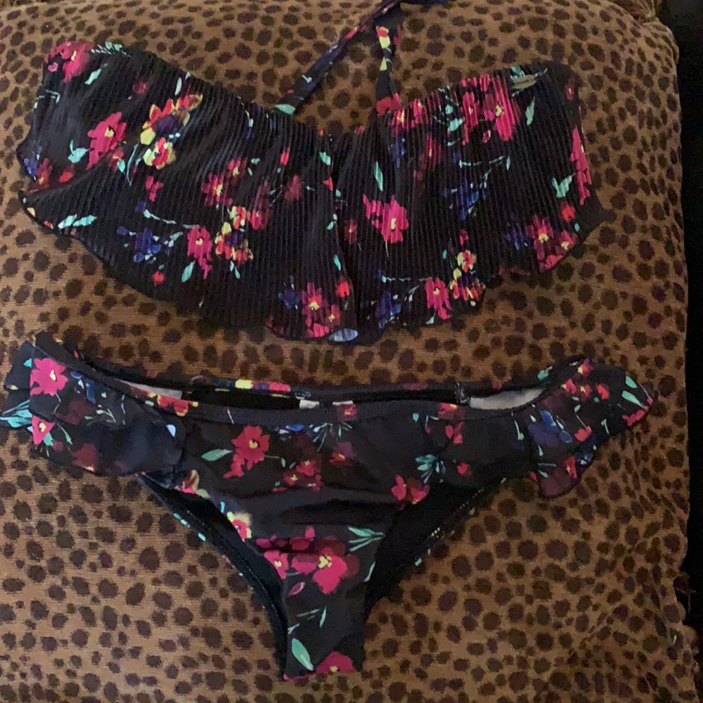 O’Neil bikini 💕